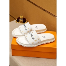 Louis Vuitton Slippers